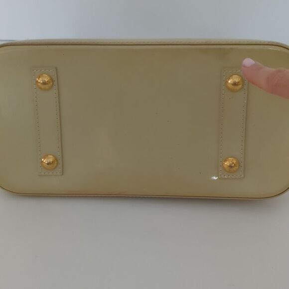 Louis Vuitton Vernis Alma Pm Monogram Doctor Bag - Picture 13 of 17